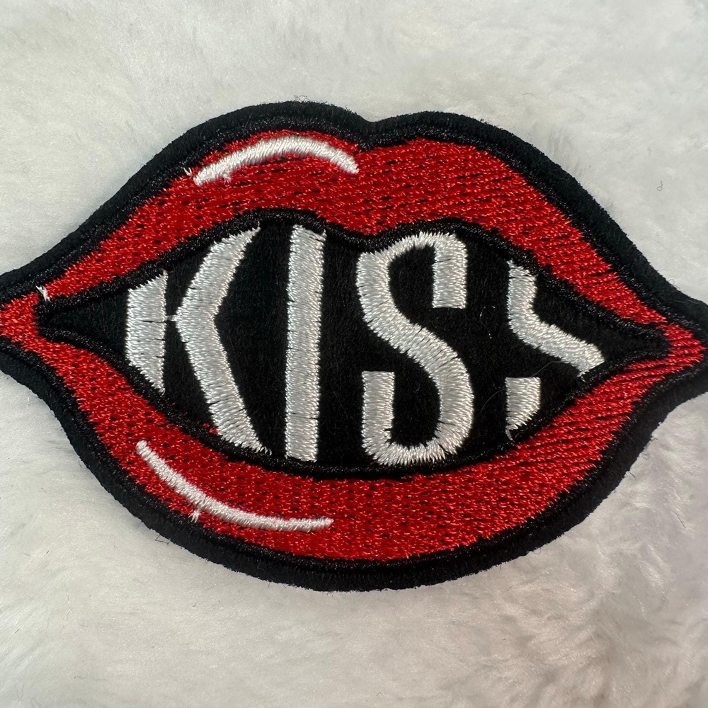 KISS Lips Patch Unisex OS Red New Embroidered Iron On Applique Rock